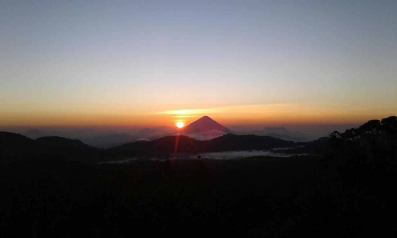 Kristian Homestay Bajawa ภายนอก รูปภาพ