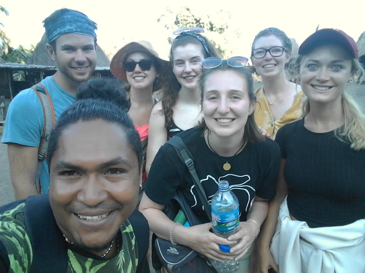 Kristian Homestay Bajawa ภายนอก รูปภาพ