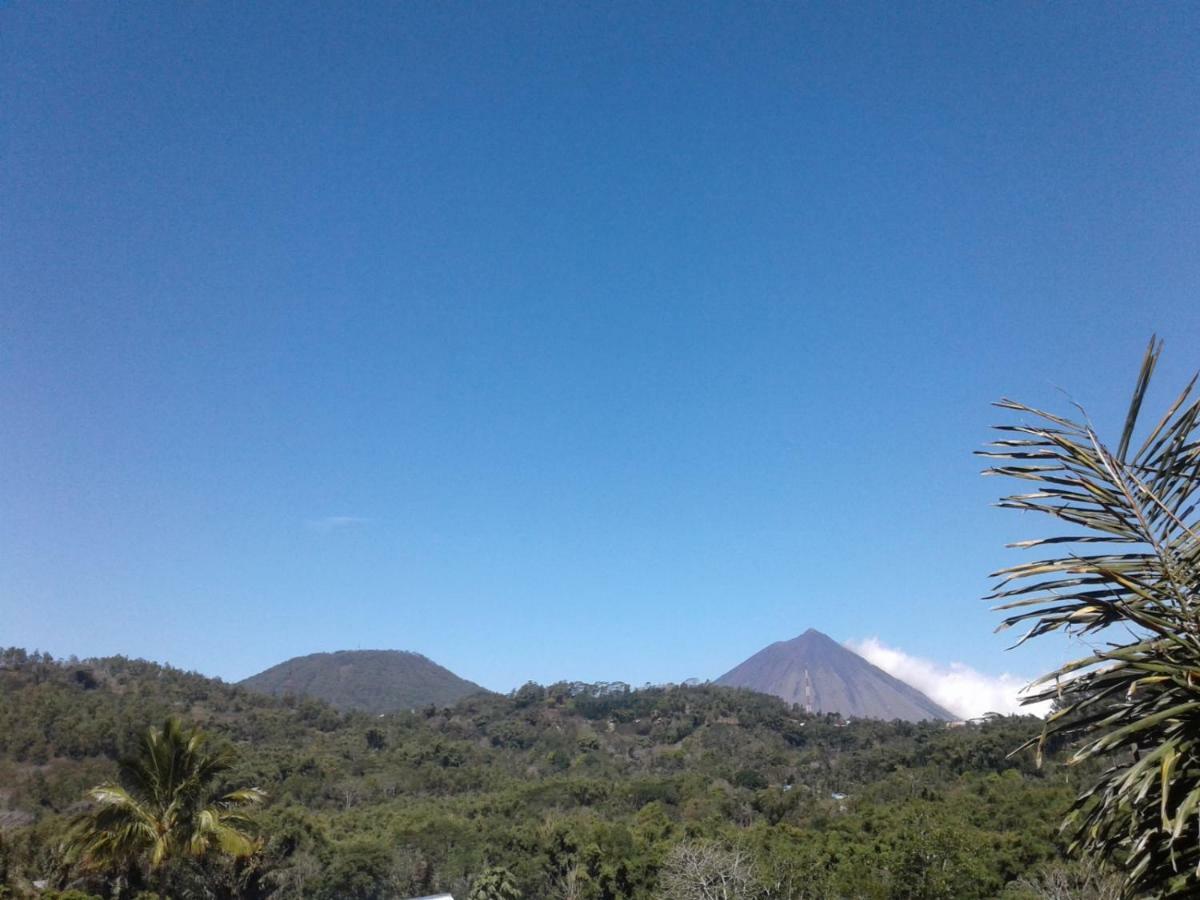 Kristian Homestay Bajawa ภายนอก รูปภาพ